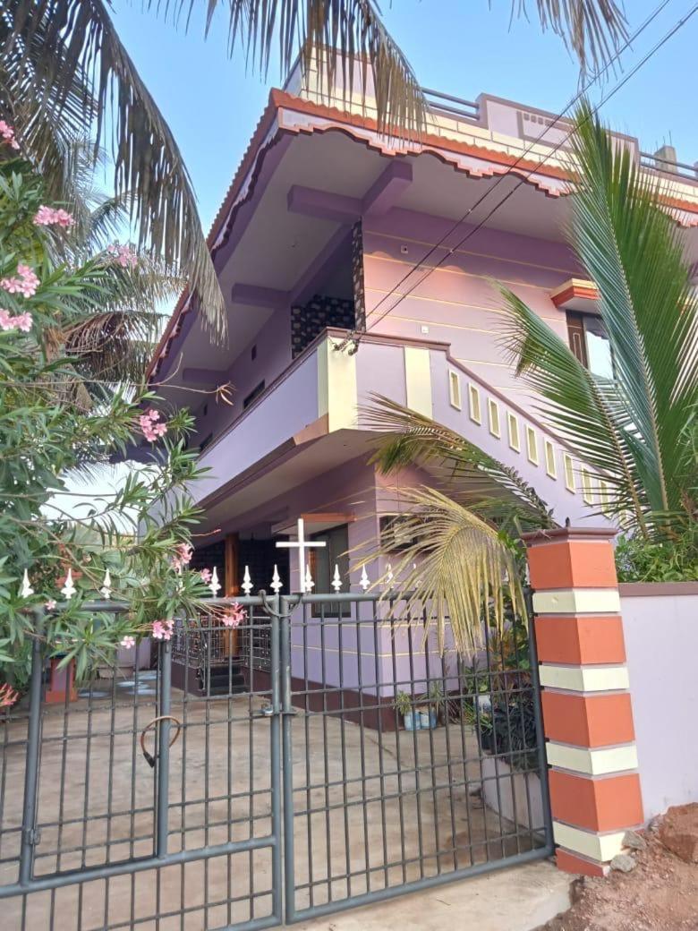 Vian Homestay Honāvar Esterno foto