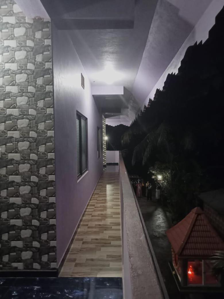 Vian Homestay Honāvar Esterno foto
