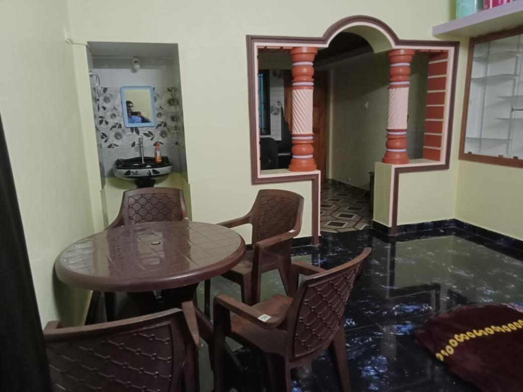 Vian Homestay Honāvar Esterno foto