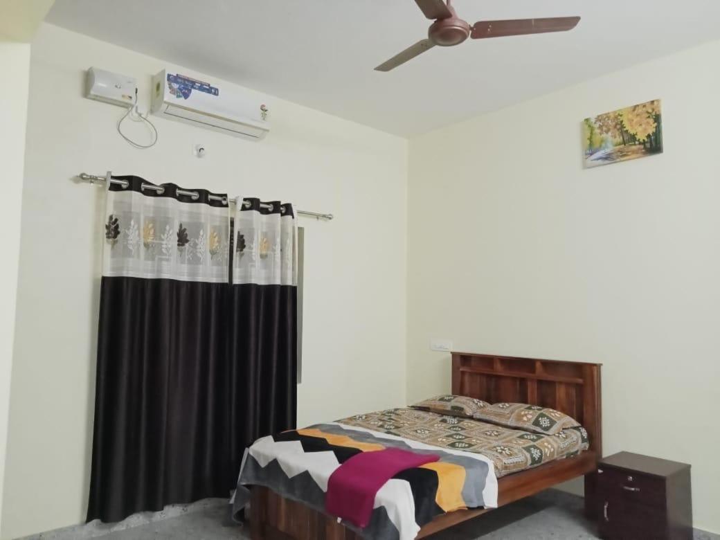 Vian Homestay Honāvar Esterno foto