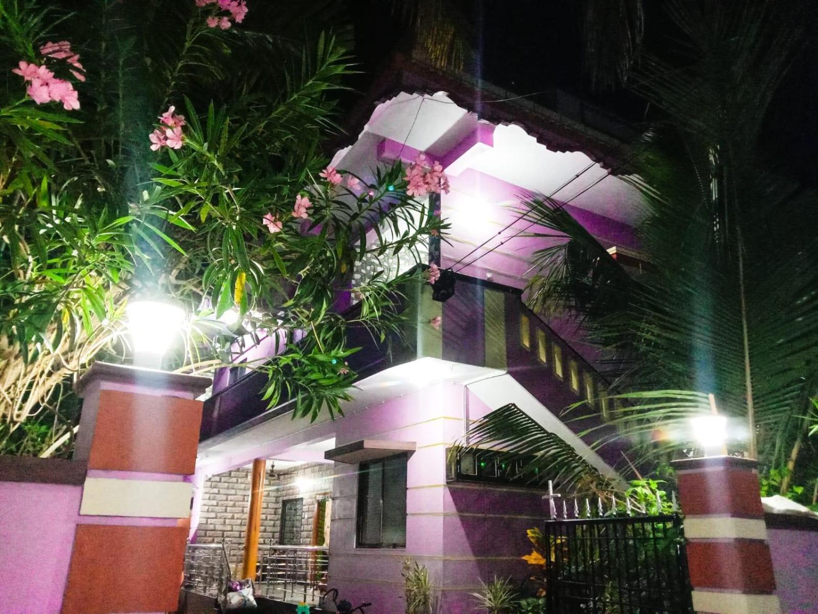 Vian Homestay Honāvar Esterno foto