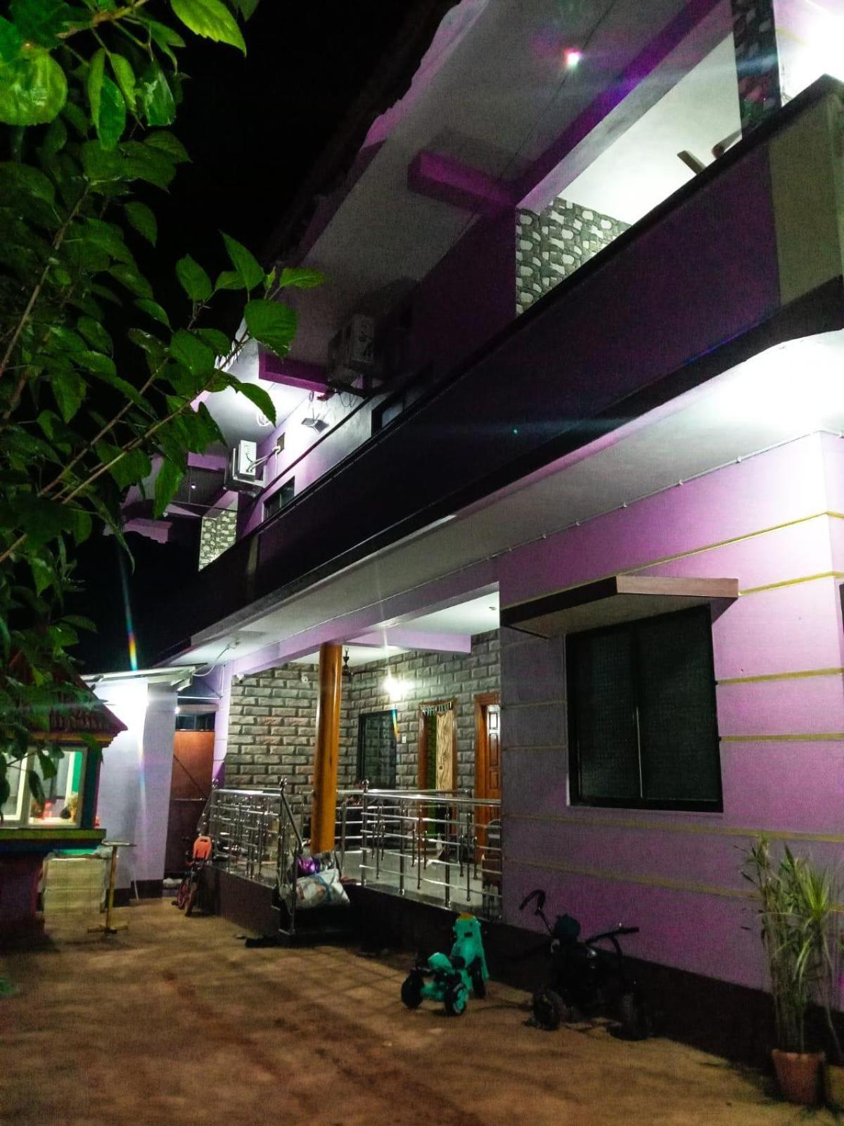 Vian Homestay Honāvar Esterno foto